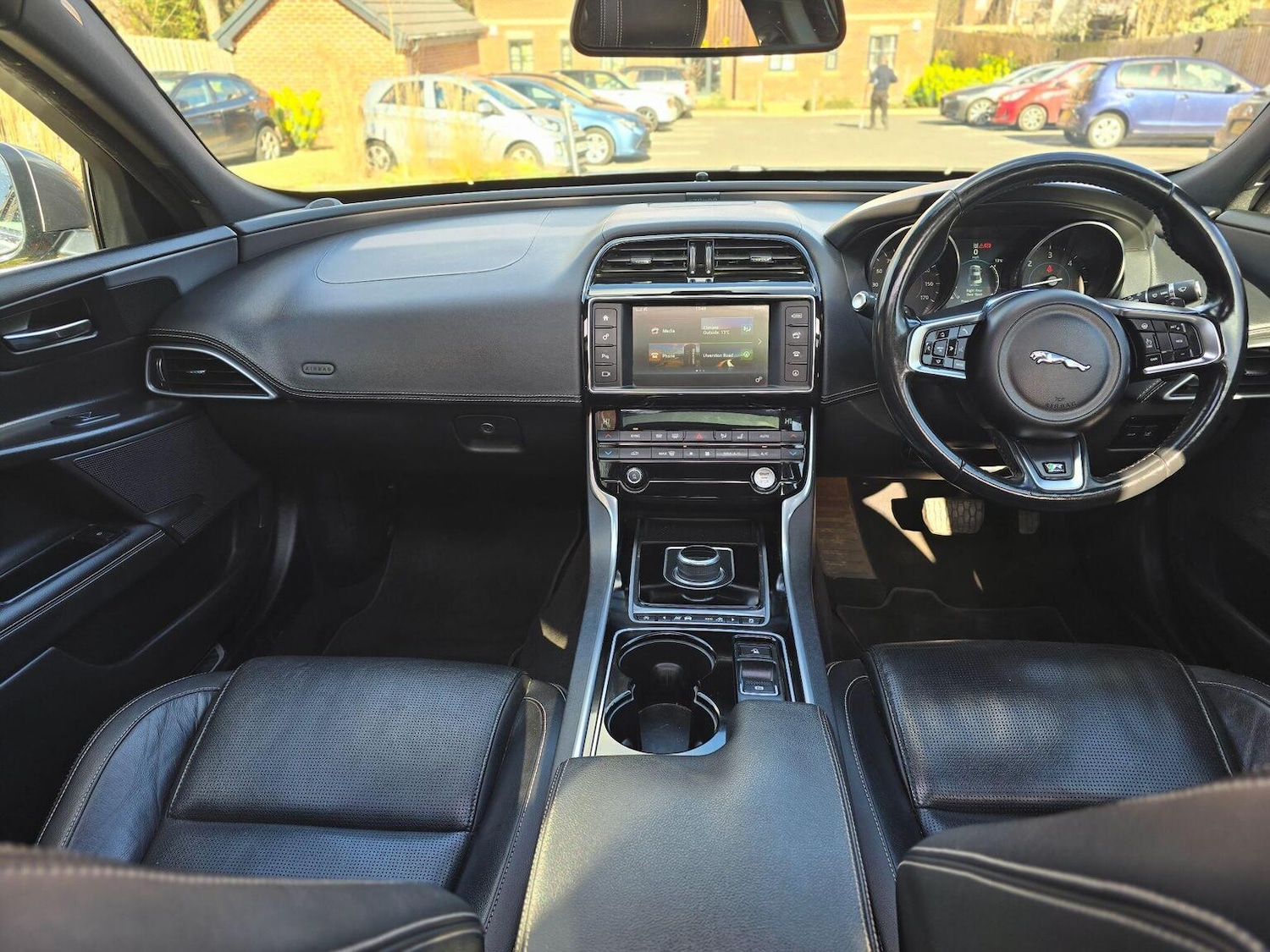 Used Jaguar XE 2016 for sale - 77880965: Photo 19