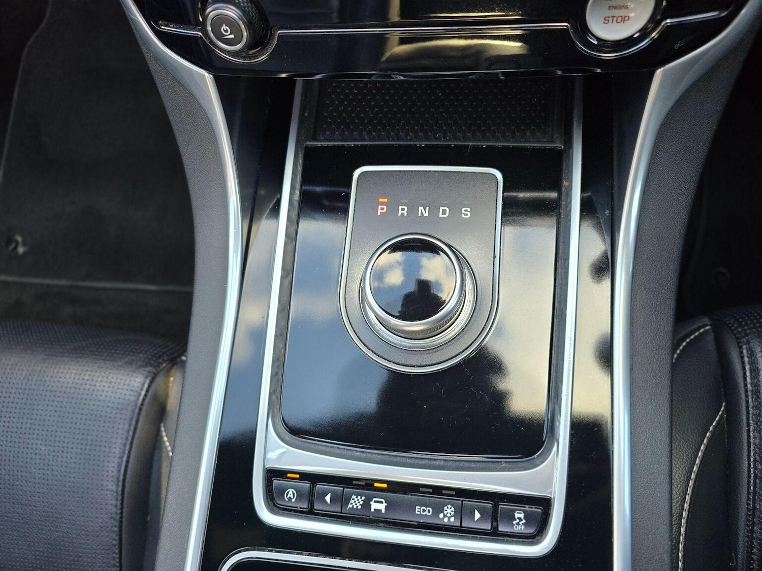 Used Jaguar XE 2016 for sale - 77880965: Photo 27