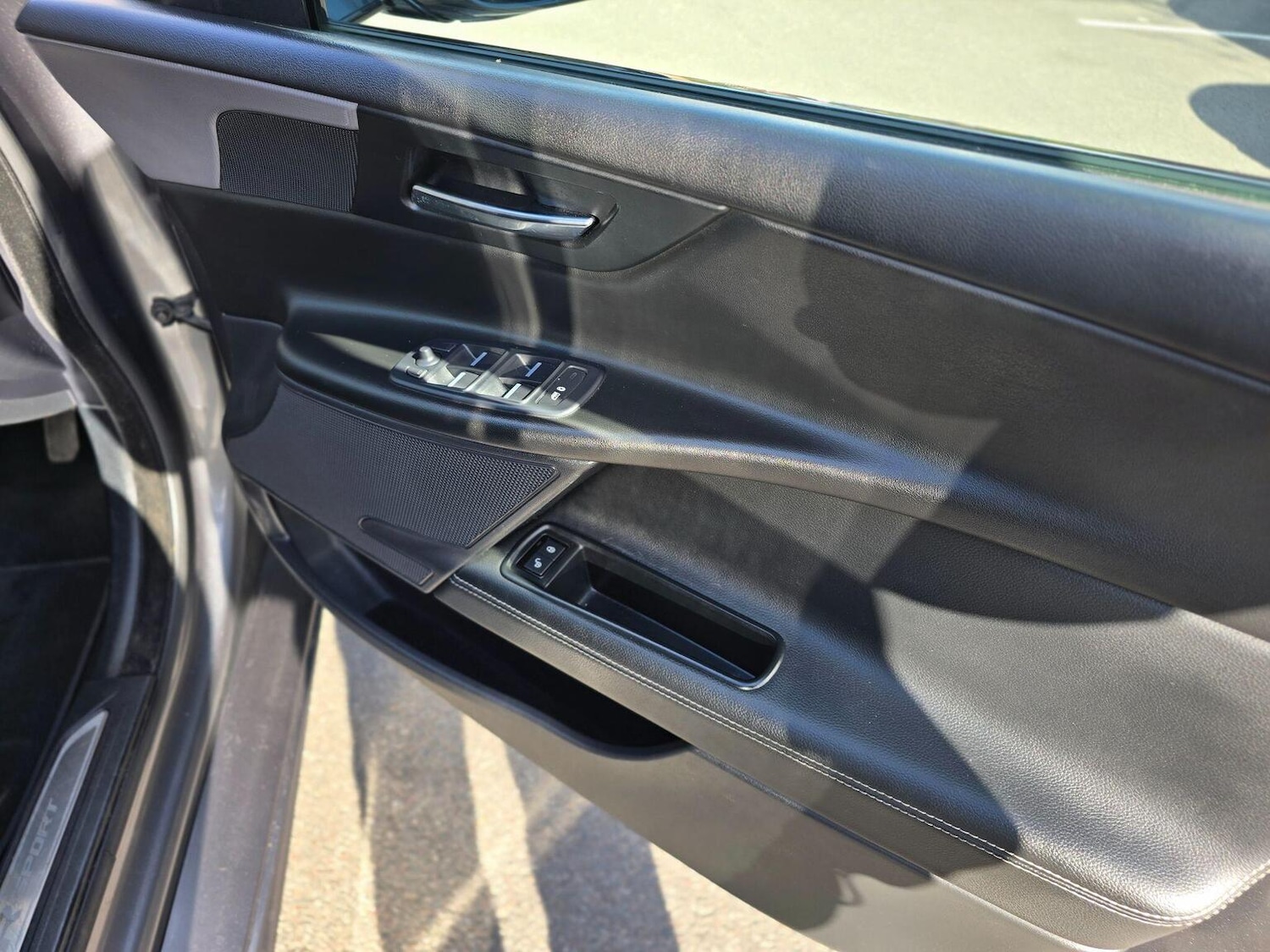 Used Jaguar XE 2016 for sale - 77880965: Photo 31