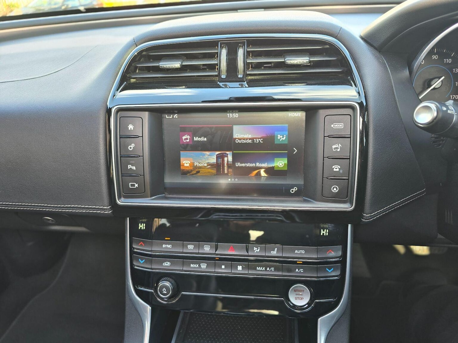 Used Jaguar XE 2016 for sale - 77880965: Photo 32