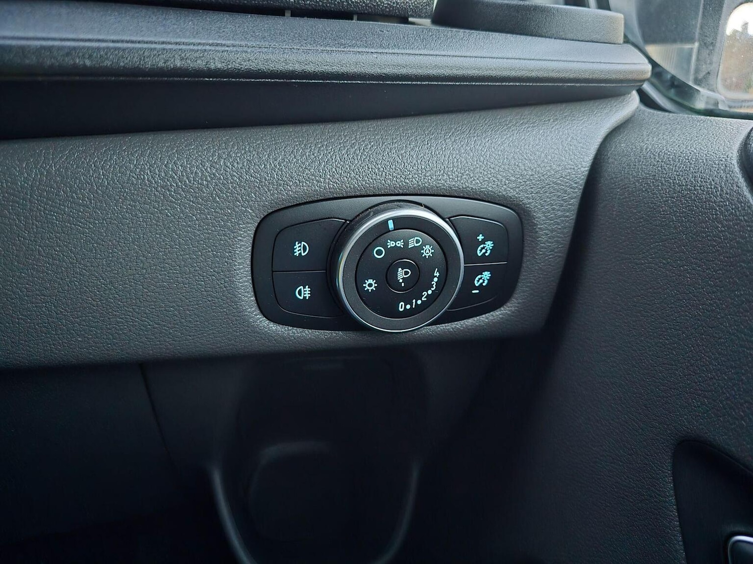 Used Ford Transit Custom 2019 for sale - 76660042: Photo 19