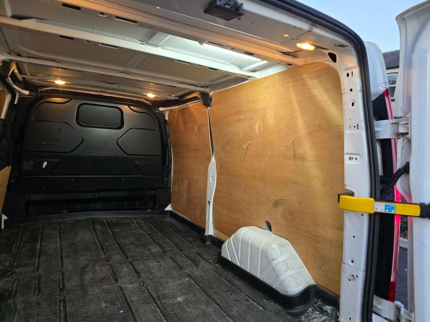 Used Ford Transit Custom 2019 for sale - 76660042: Photo 37