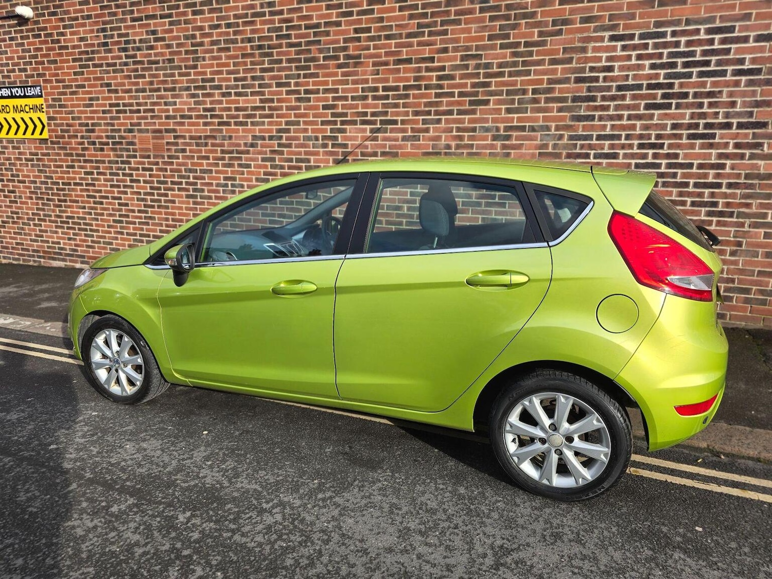 Used Ford Fiesta 2009 for sale - 77395232: Photo 9