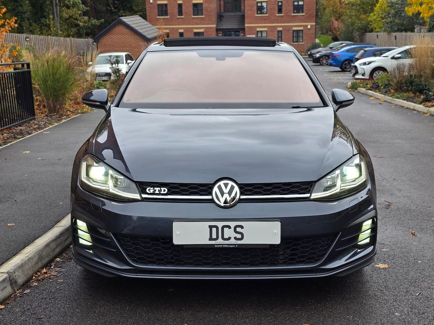 Used Volkswagen Golf 2018 for sale - 76660045: Photo 2