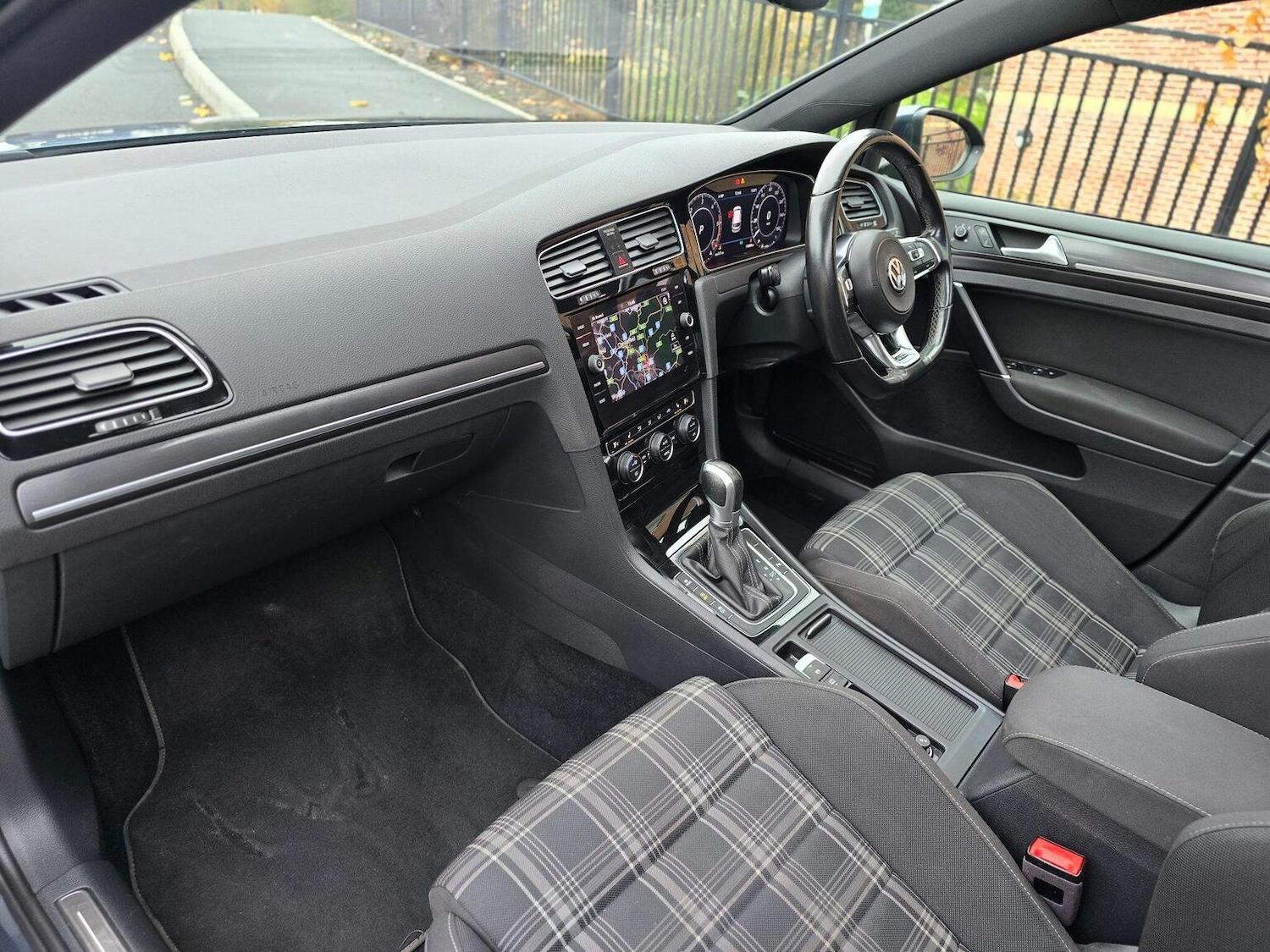 Used Volkswagen Golf 2018 for sale - 76660045: Photo 25