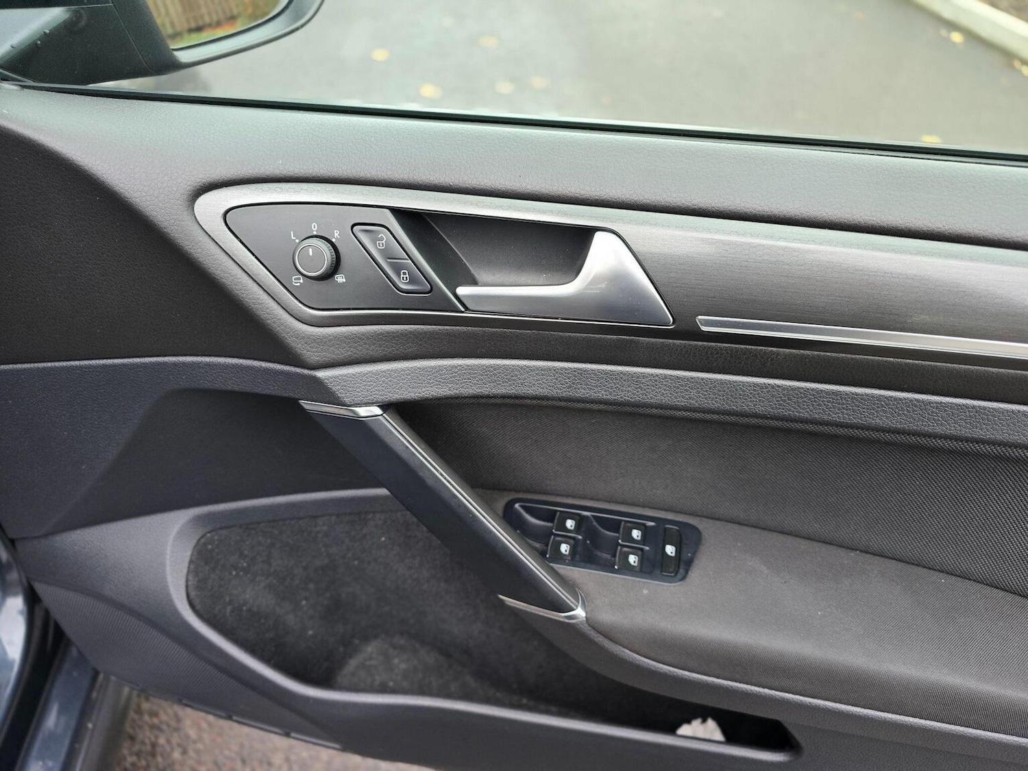 Used Volkswagen Golf 2018 for sale - 76660045: Photo 32