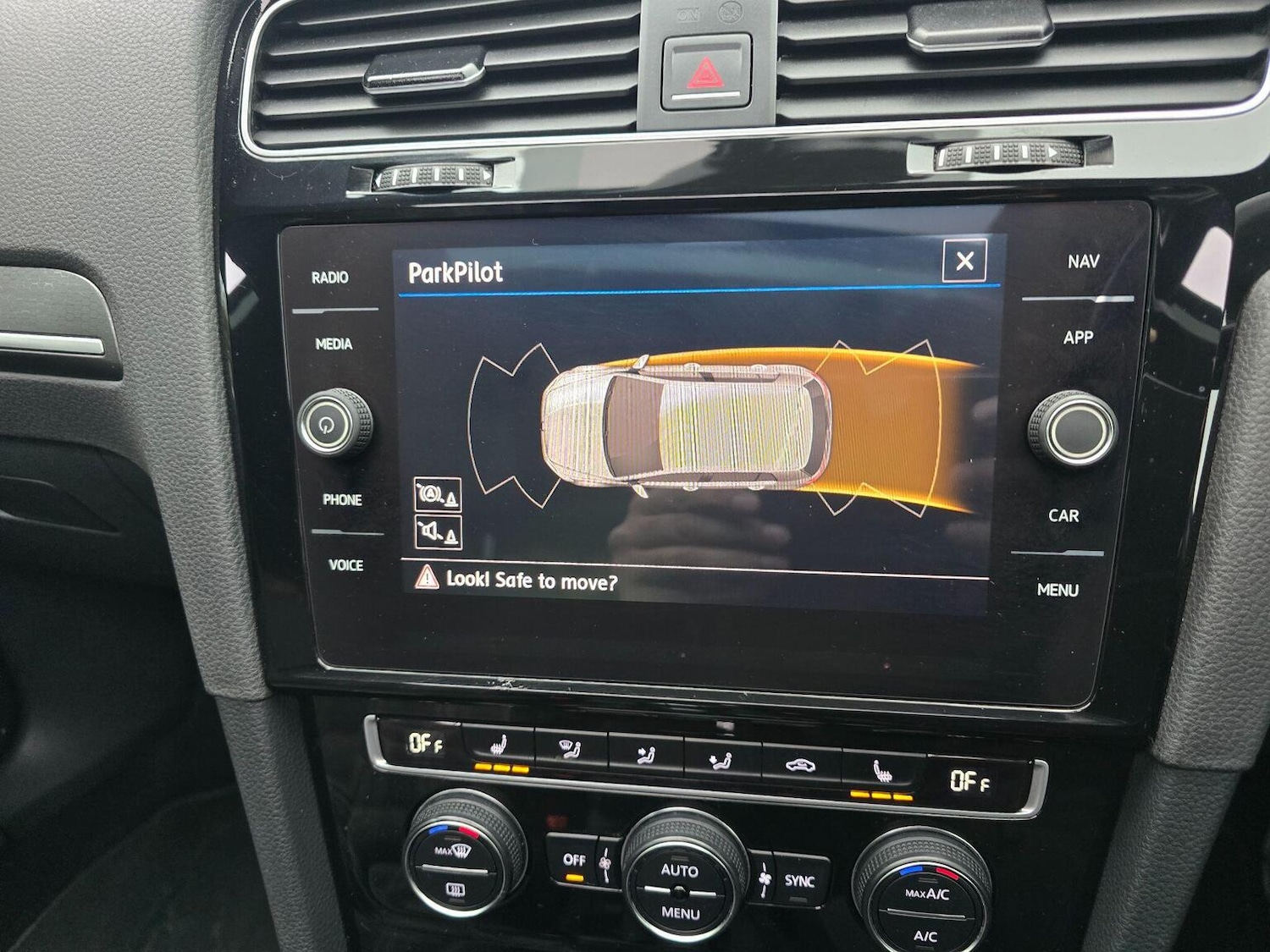 Used Volkswagen Golf 2018 for sale - 76660045: Photo 37