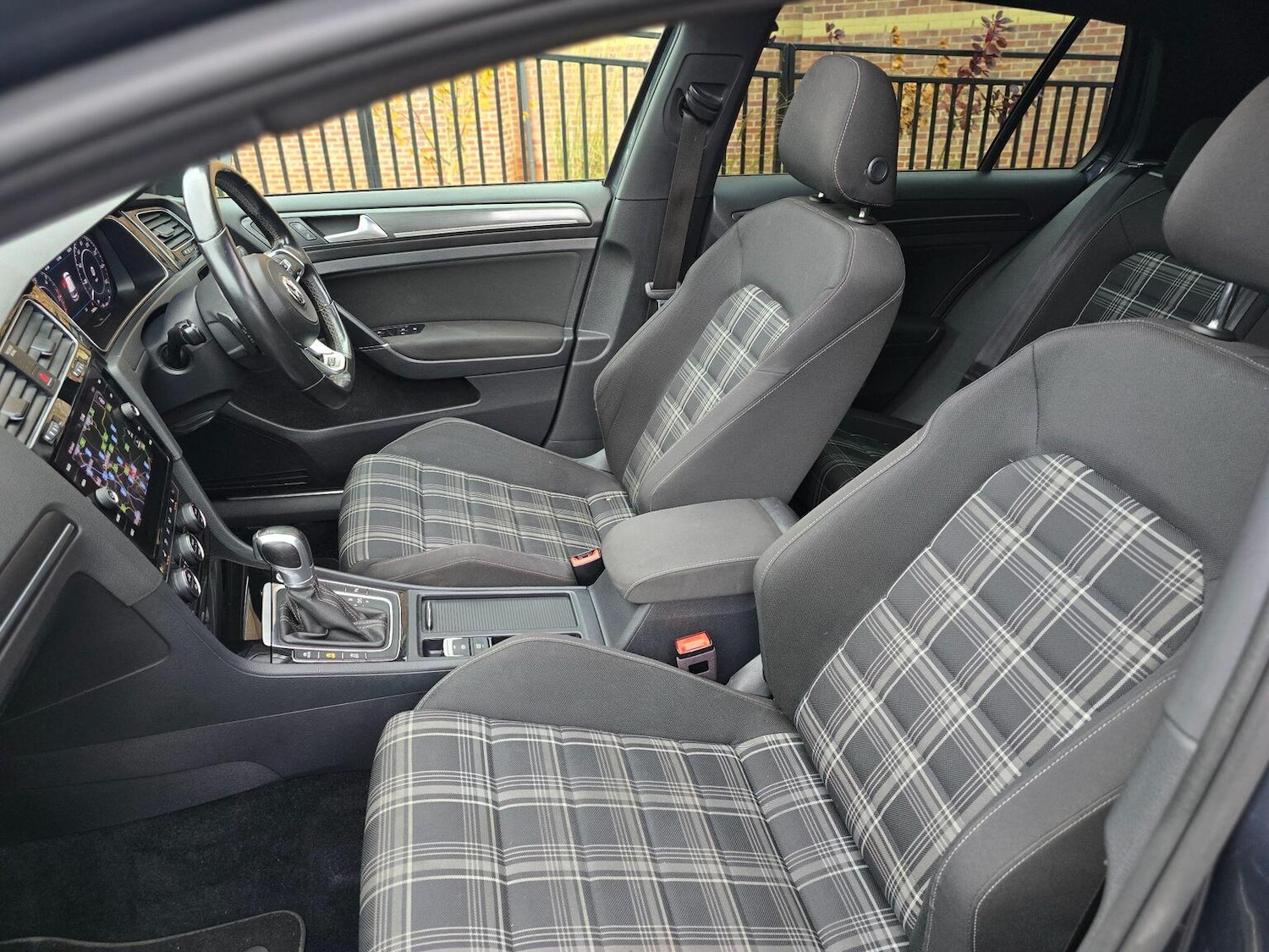 Used Volkswagen Golf 2018 for sale - 76660045: Photo 42