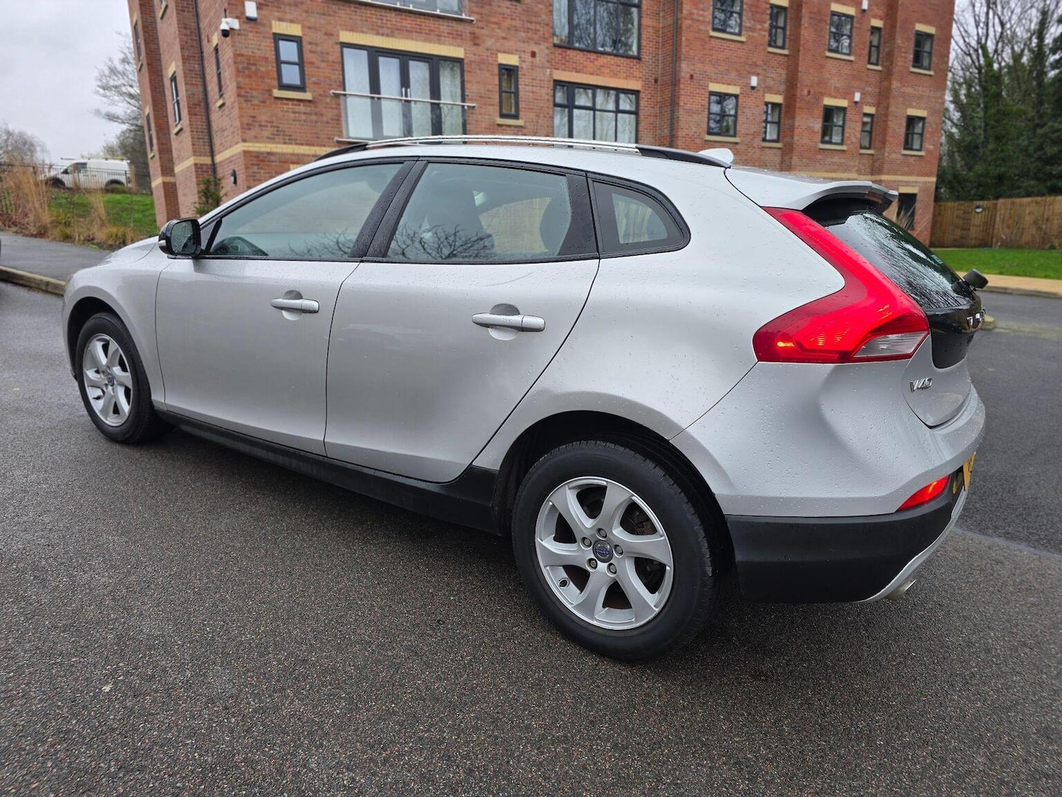 Used Volvo V40 2013 for sale - 77494887: Photo 4