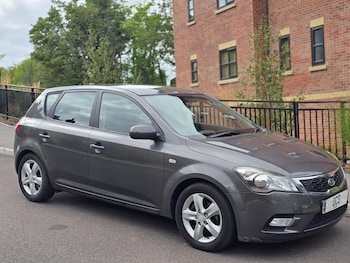 Used Kia Ceed 2011 for sale - 75644247: Photo