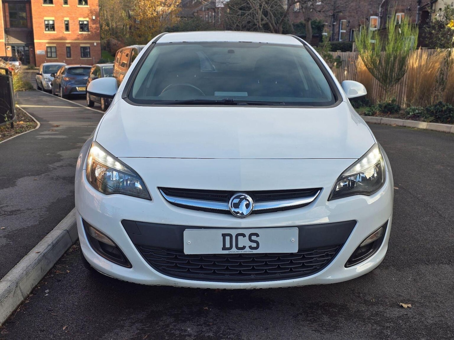 Used Vauxhall Astra 2014 for sale - 76660039: Photo 2