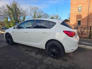 Used Vauxhall Astra 2014 for sale - 76660039: Photo
