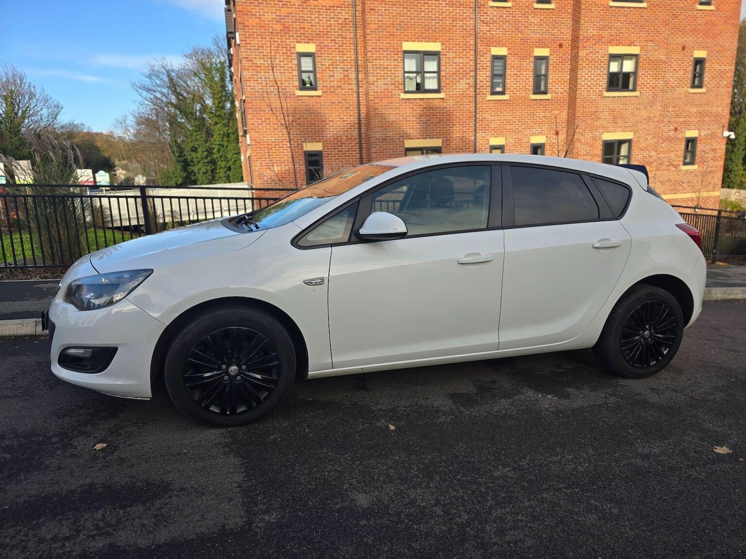 Used Vauxhall Astra 2014 for sale - 76660039: Photo 8
