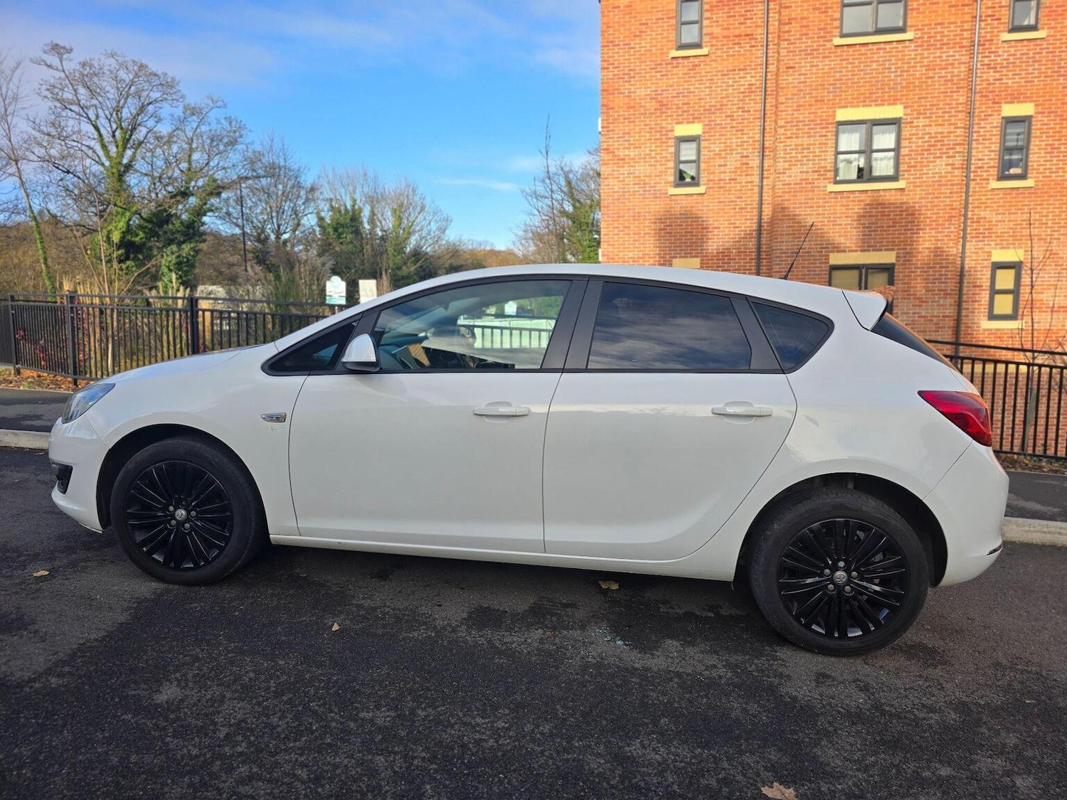 Used Vauxhall Astra 2014 for sale - 76660039: Photo 9