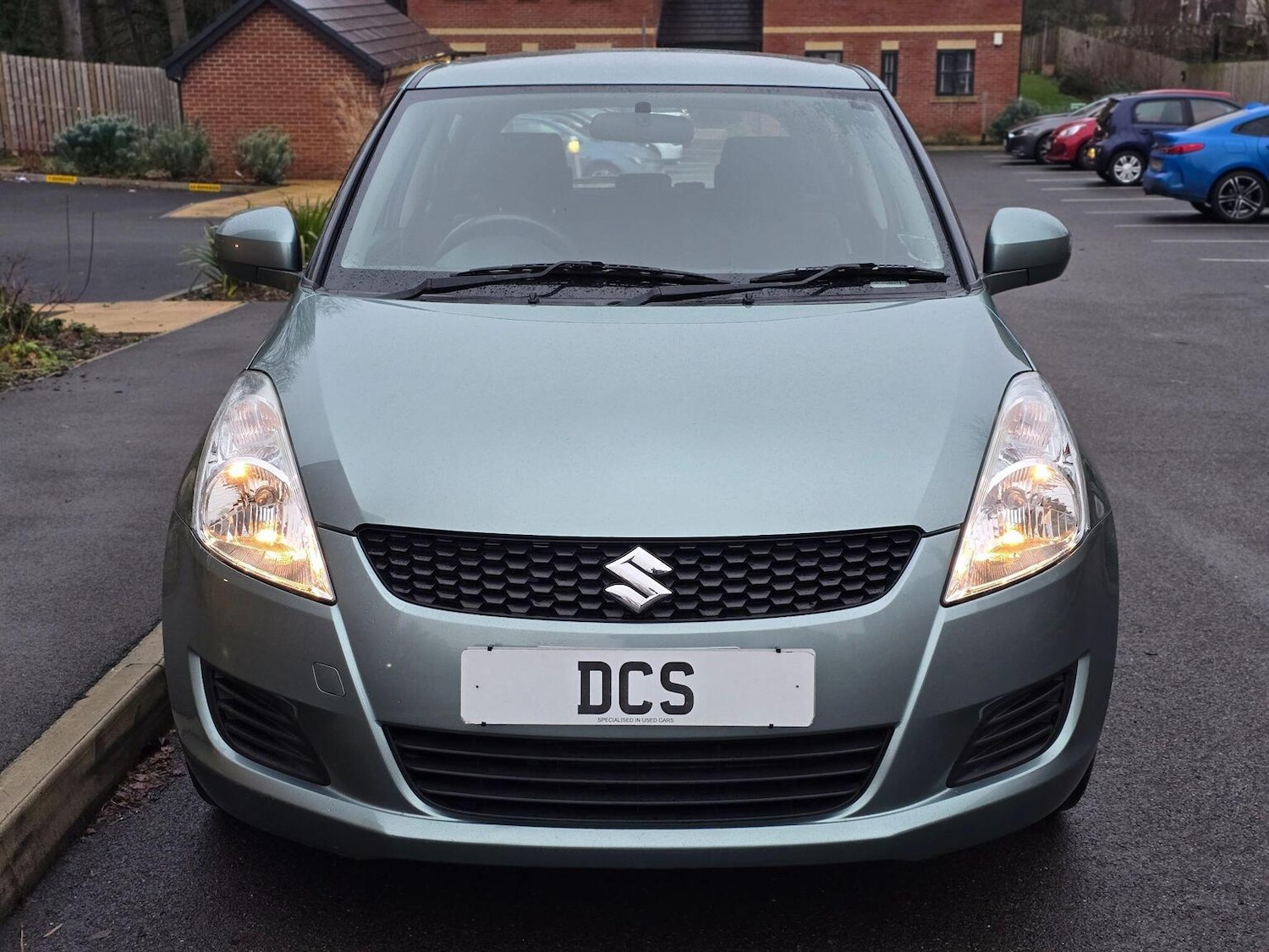 Used Suzuki Swift 2013 for sale - 77213457: Photo 2