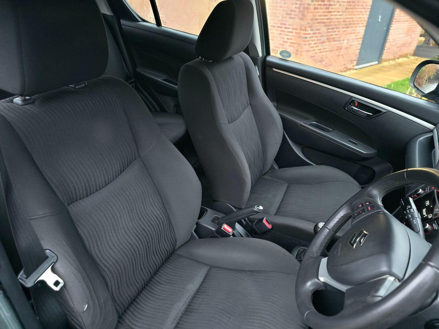 Used Suzuki Swift 2013 for sale - 77213457: Photo 23