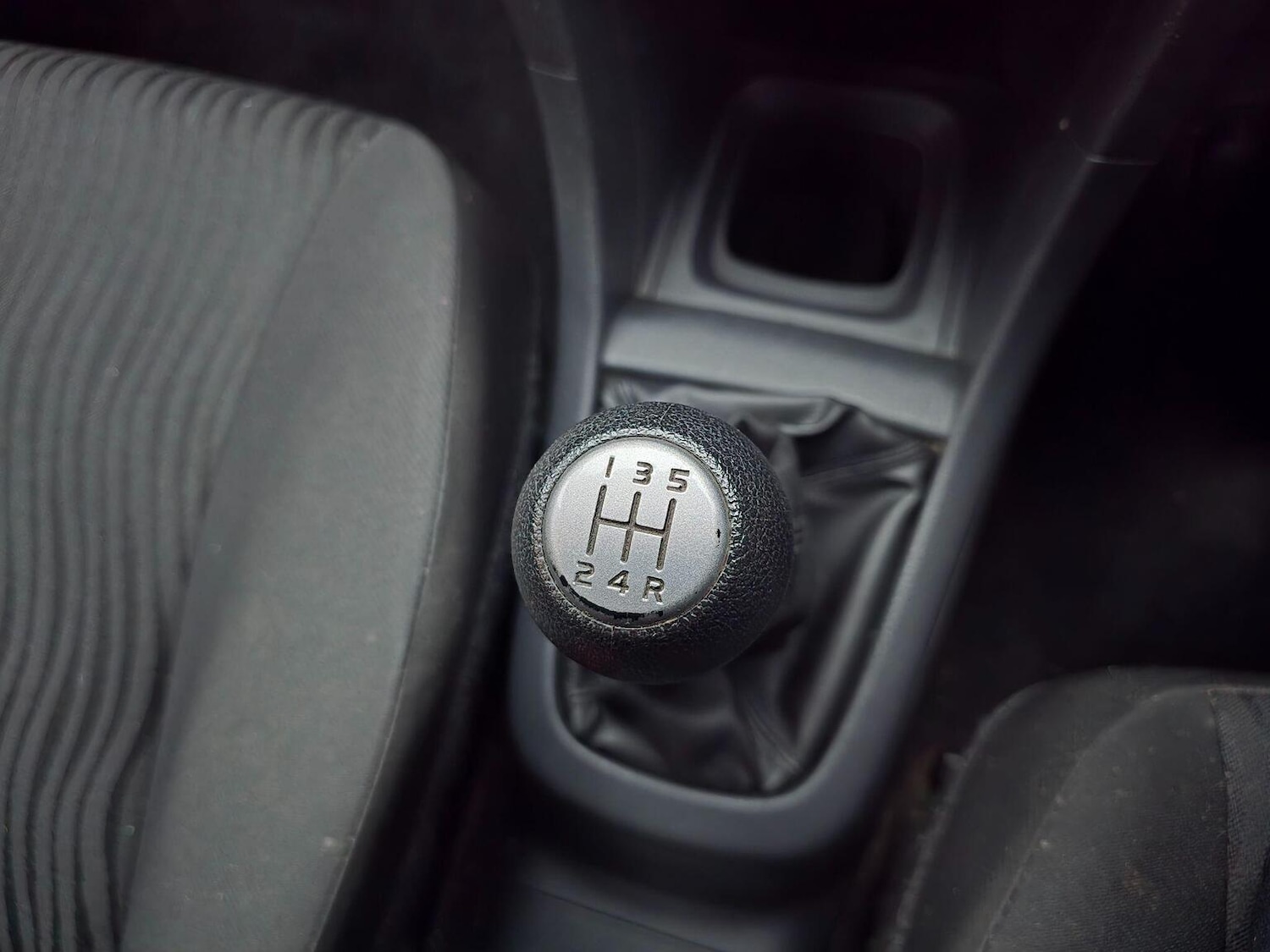 Used Suzuki Swift 2013 for sale - 77213457: Photo 27