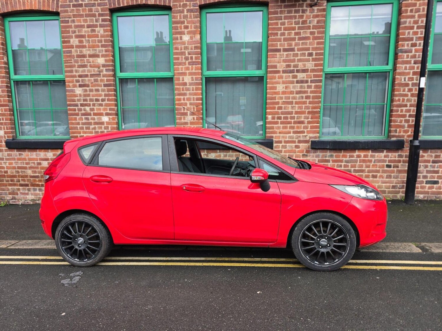 Used Ford Fiesta 2009 for sale - 77409538: Photo 12