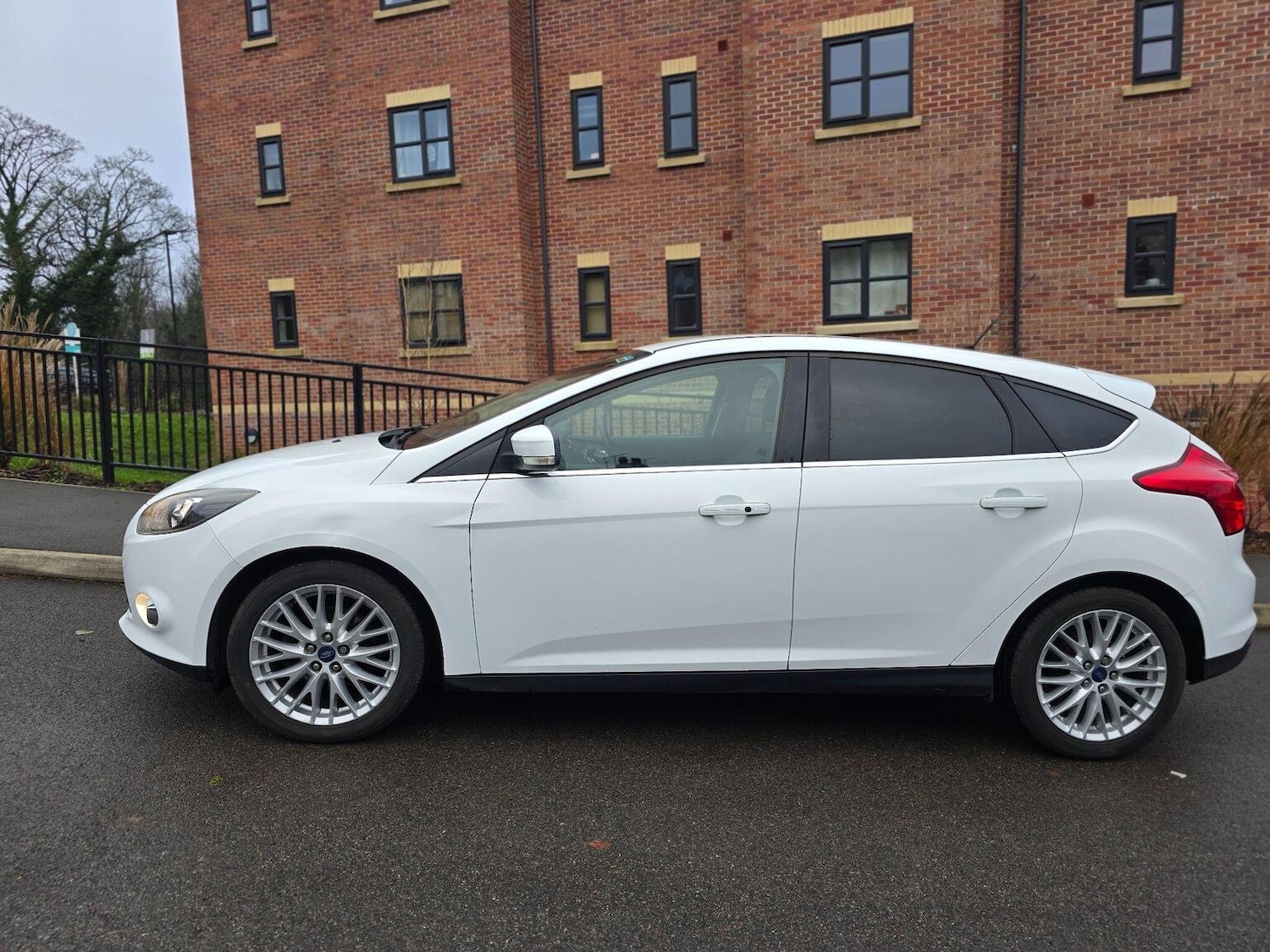 Used Ford Focus 2013 for sale - 77027996: Photo 11