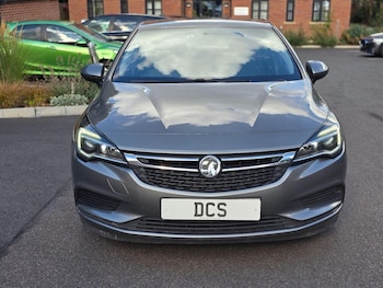 Used Vauxhall Astra 2017 for sale - 76660048: Photo