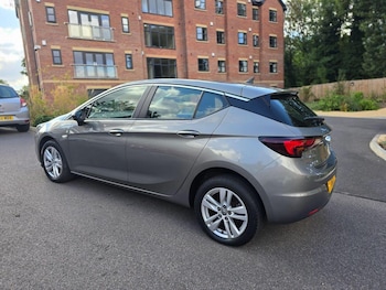 Used Vauxhall Astra 2017 for sale - 76660048: Photo