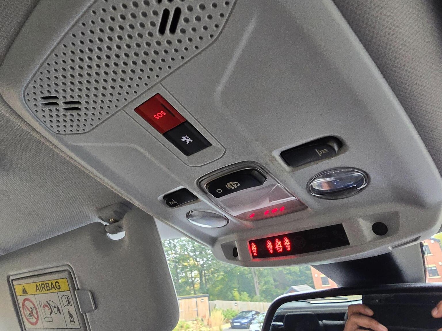 Used Peugeot 2008 2021 for sale - 76660049: Photo 46