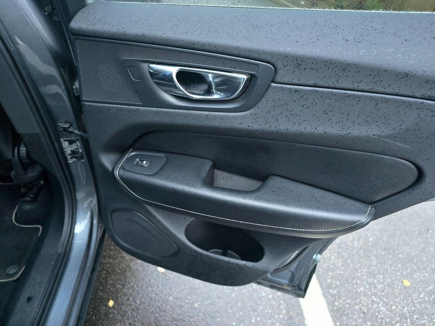 Used Volvo XC60 2018 for sale - 76848656: Photo 34