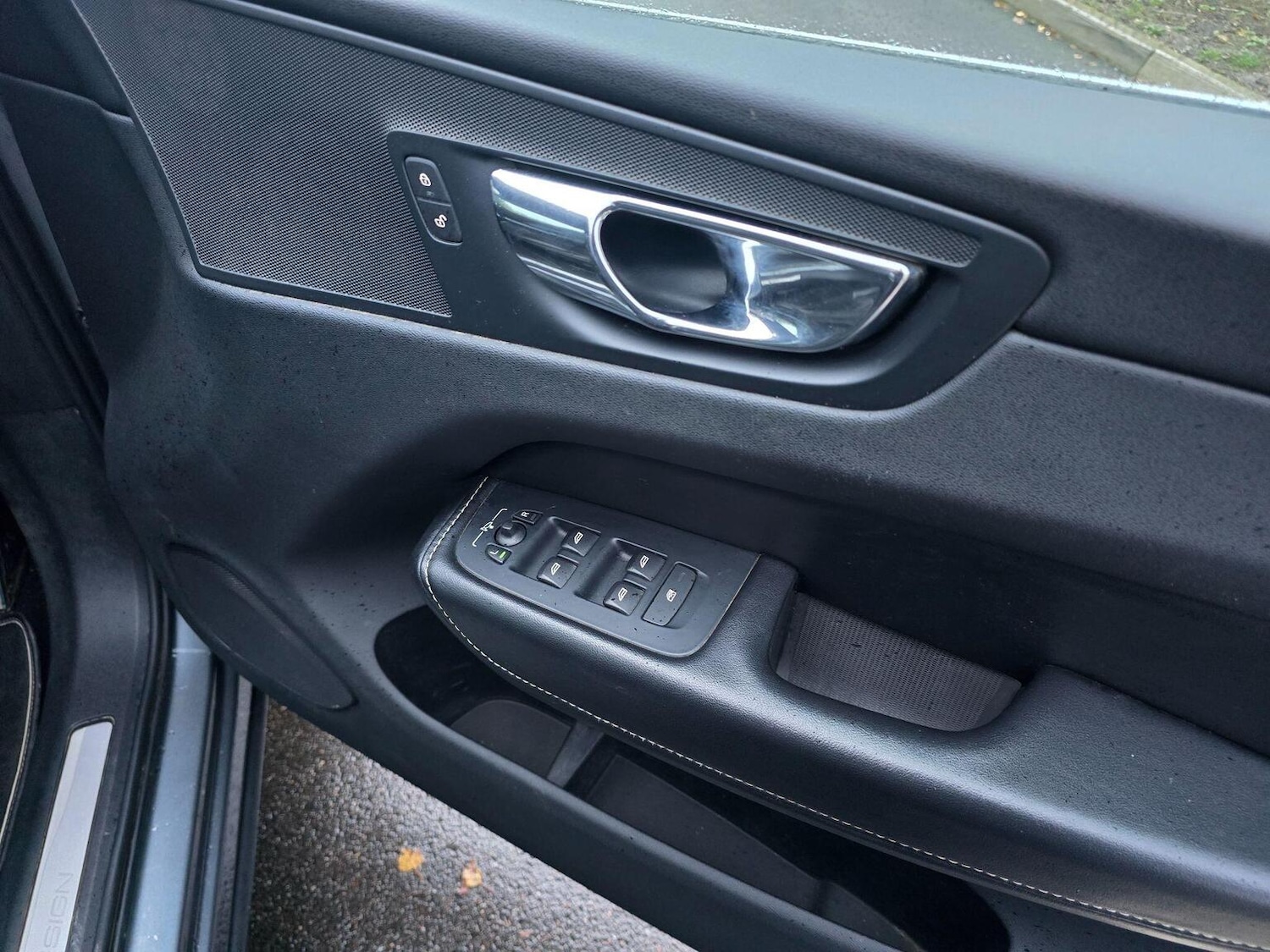 Used Volvo XC60 2018 for sale - 76848656: Photo 35