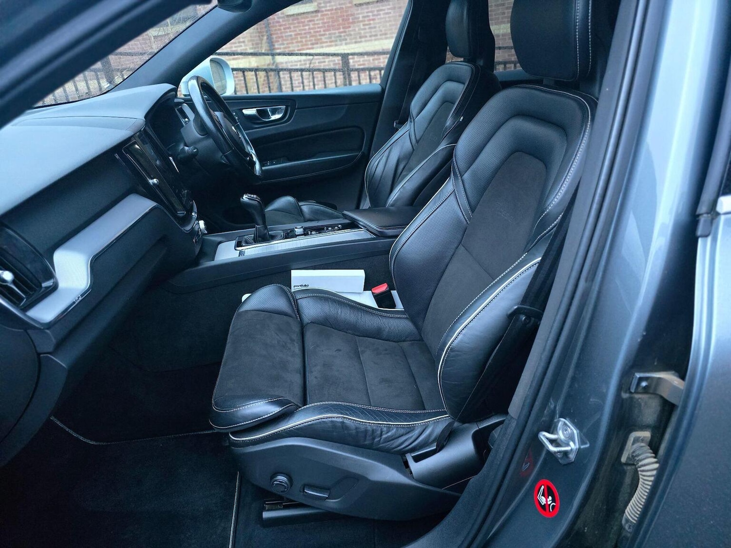 Used Volvo XC60 2018 for sale - 76848656: Photo 43