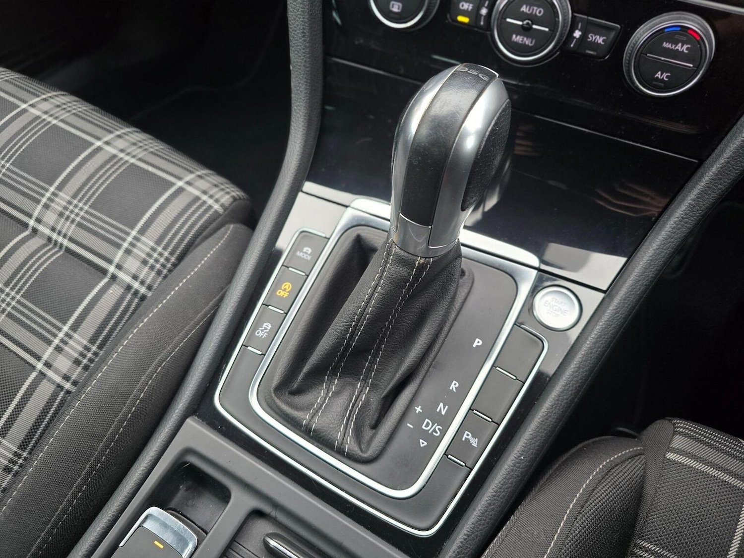 Used Volkswagen Golf 2019 for sale - 76660038: Photo 19