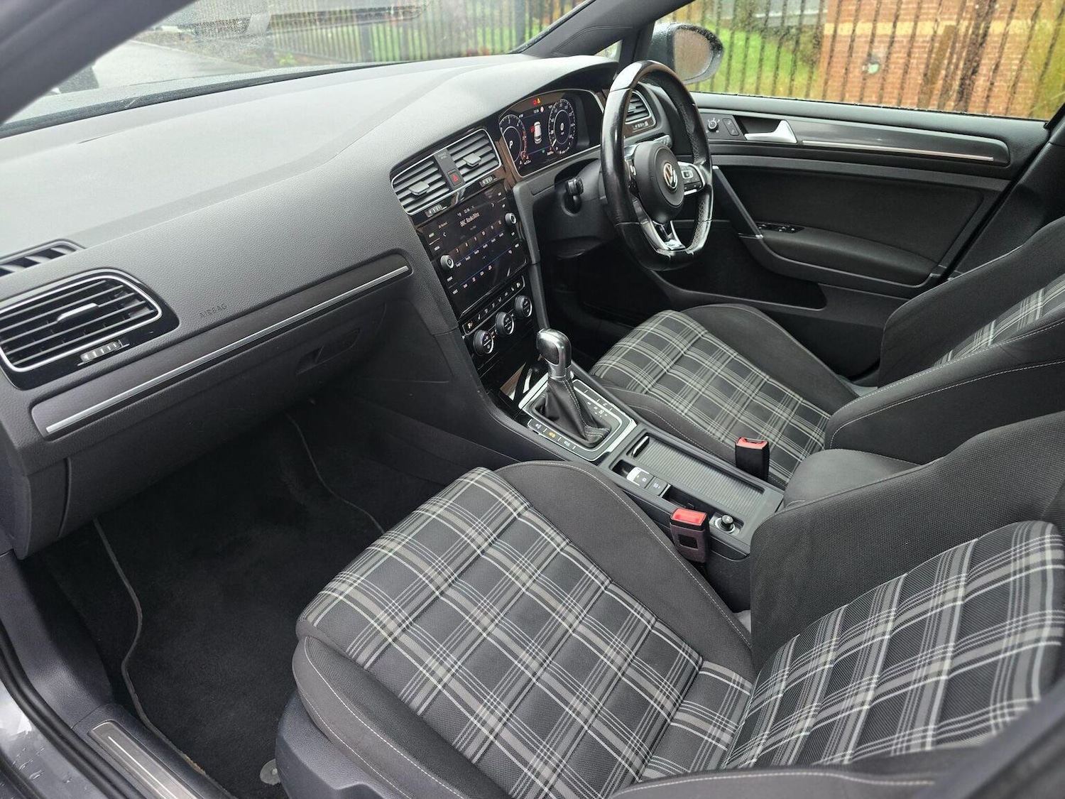 Used Volkswagen Golf 2019 for sale - 76660038: Photo 21