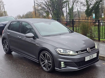 Used Volkswagen Golf 2019 for sale - 76660038: Photo