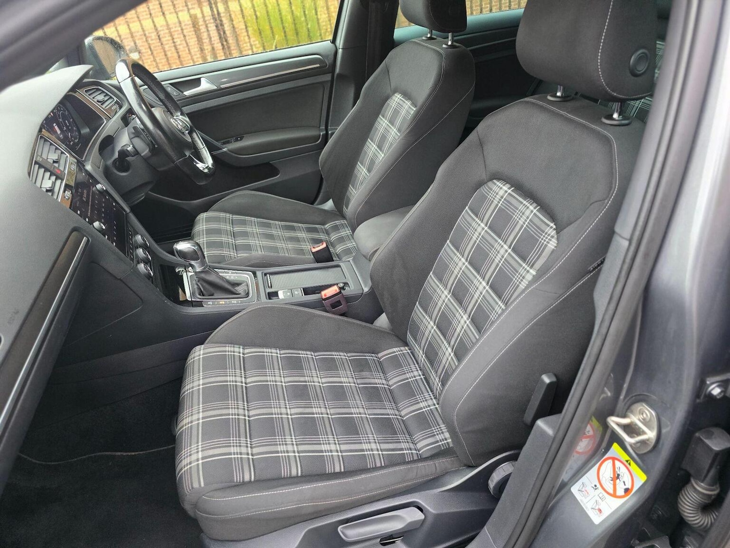 Used Volkswagen Golf 2019 for sale - 76660038: Photo 47