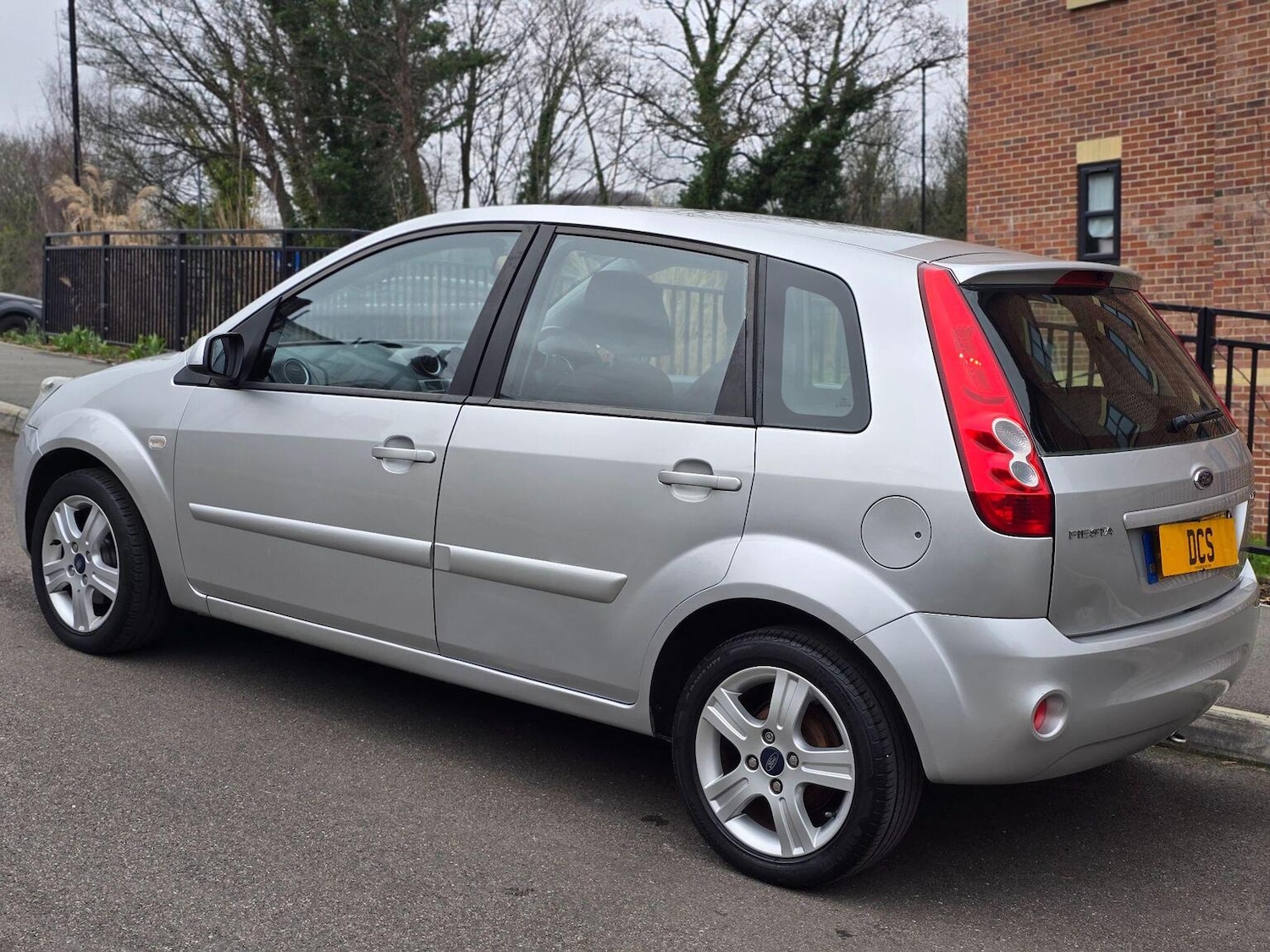 Used Ford Fiesta 2007 for sale - 77792843: Photo 4