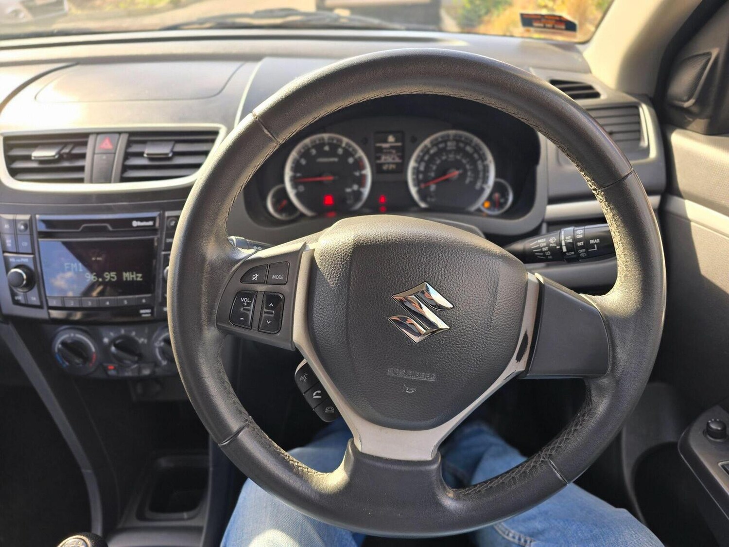 Used Suzuki Swift 2013 for sale - 77977093: Photo 22