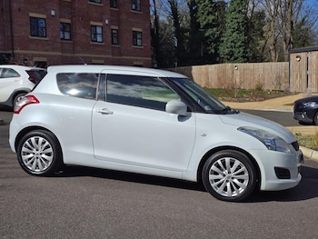 Used Suzuki Swift 2013 for sale - 77977093: Photo