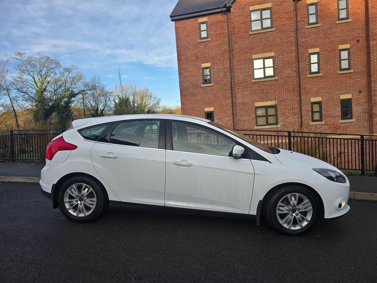 Used Ford Focus 2014 for sale - 76935328: Photo 14