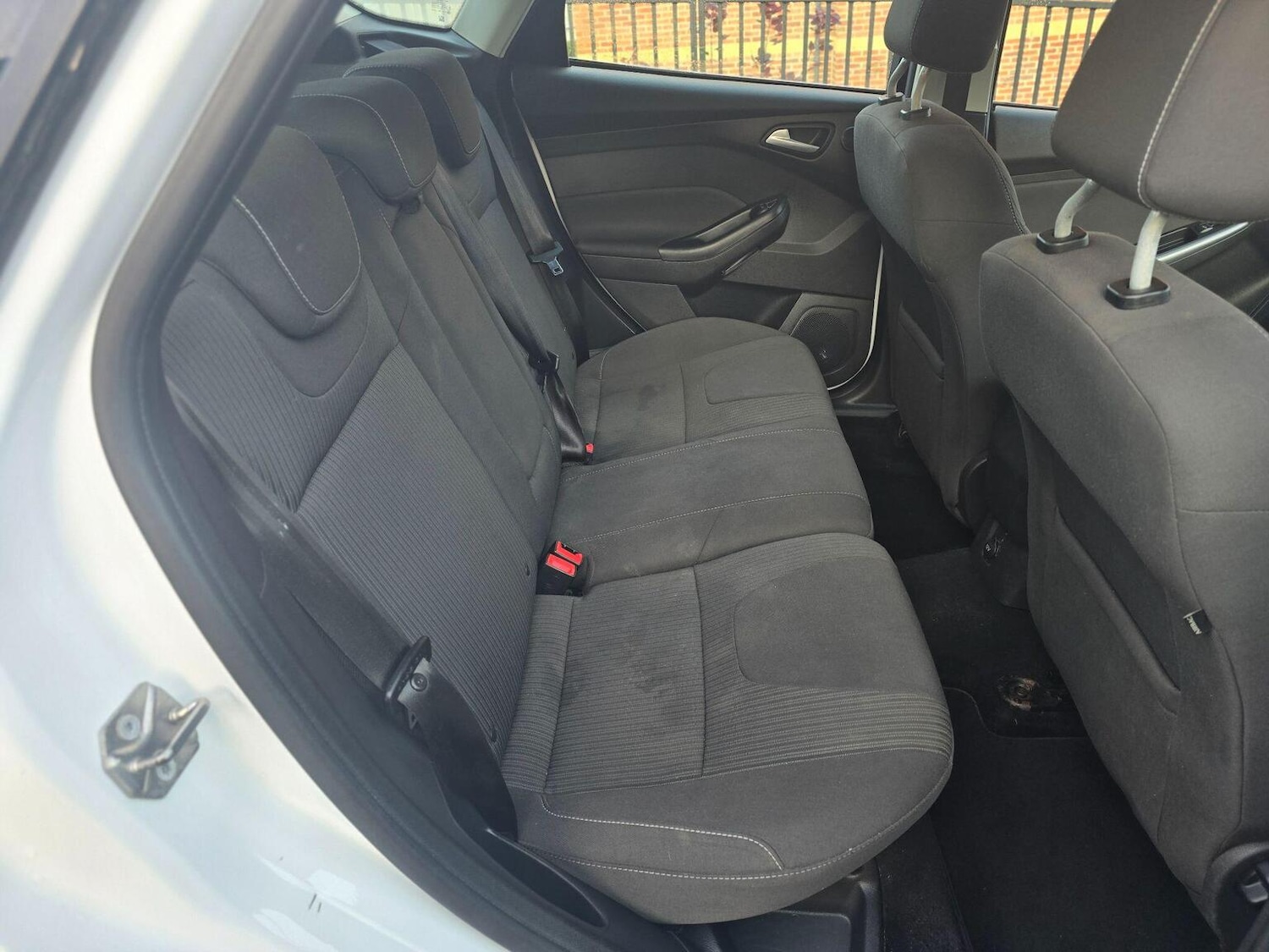 Used Ford Focus 2014 for sale - 76935328: Photo 24