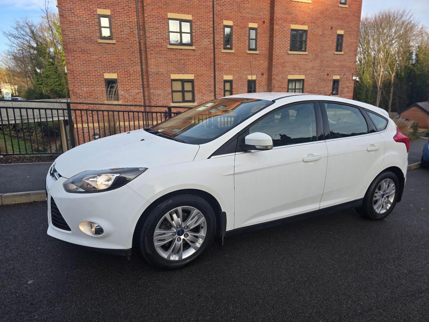 Used Ford Focus 2014 for sale - 76935328: Photo 8