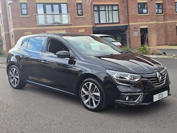 Used Renault Megane 2017 for sale - 77844991: Photo