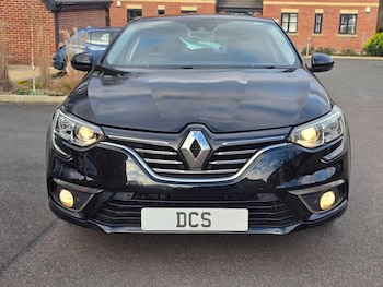 Used Renault Megane 2017 for sale - 77844991: Photo