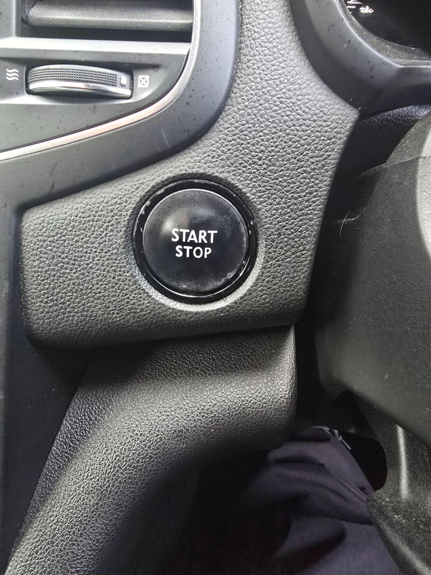 Used Renault Megane 2017 for sale - 77844991: Photo 32