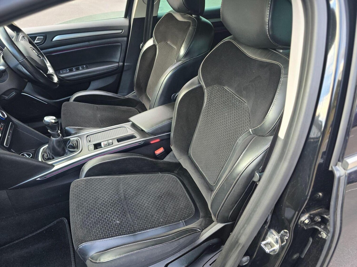 Used Renault Megane 2017 for sale - 77844991: Photo 46