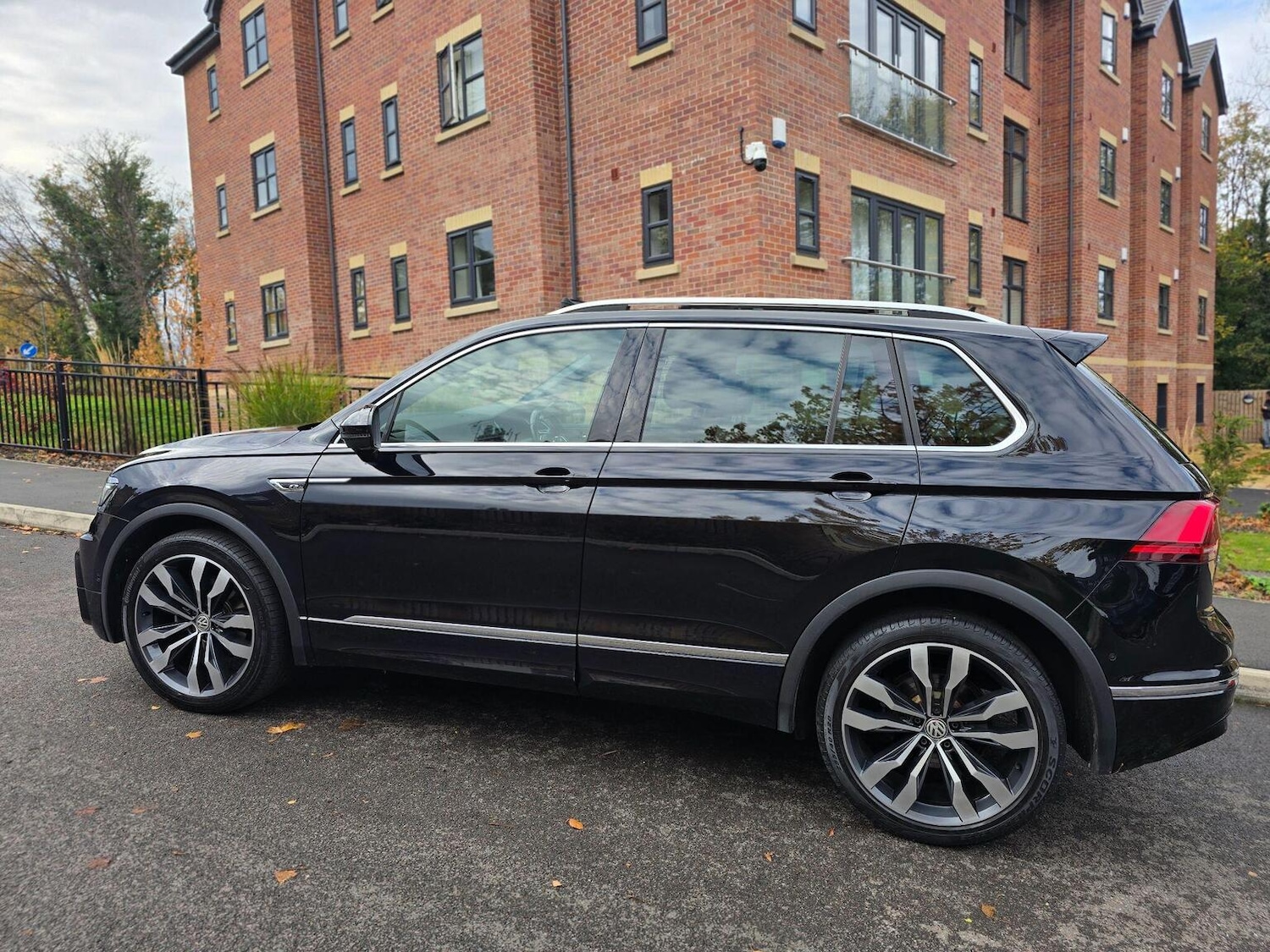 Used Volkswagen Tiguan 2020 for sale - 76660043: Photo 12