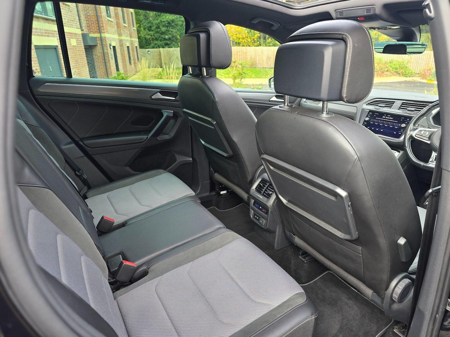 Used Volkswagen Tiguan 2020 for sale - 76660043: Photo 25