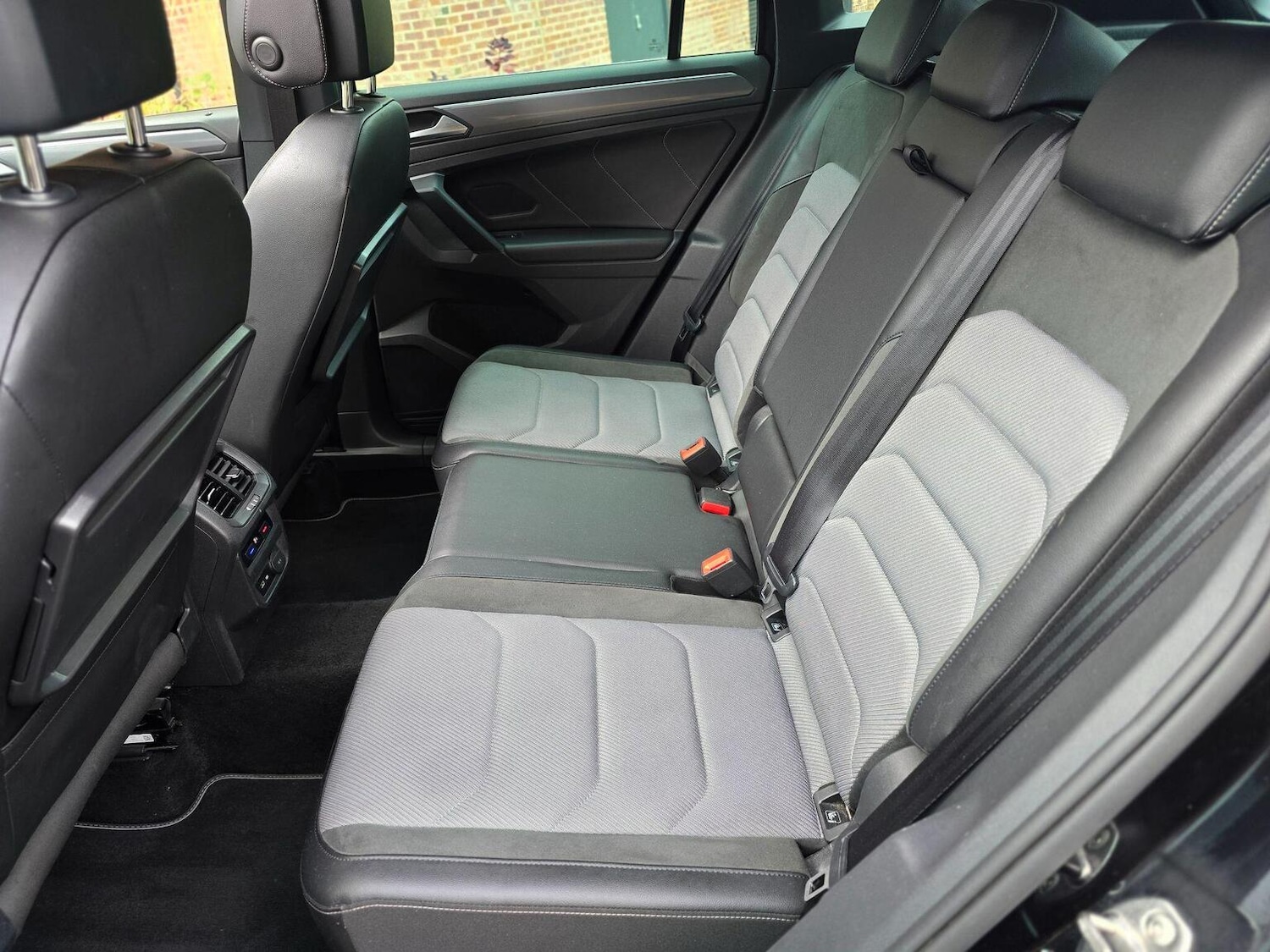 Used Volkswagen Tiguan 2020 for sale - 76660043: Photo 27