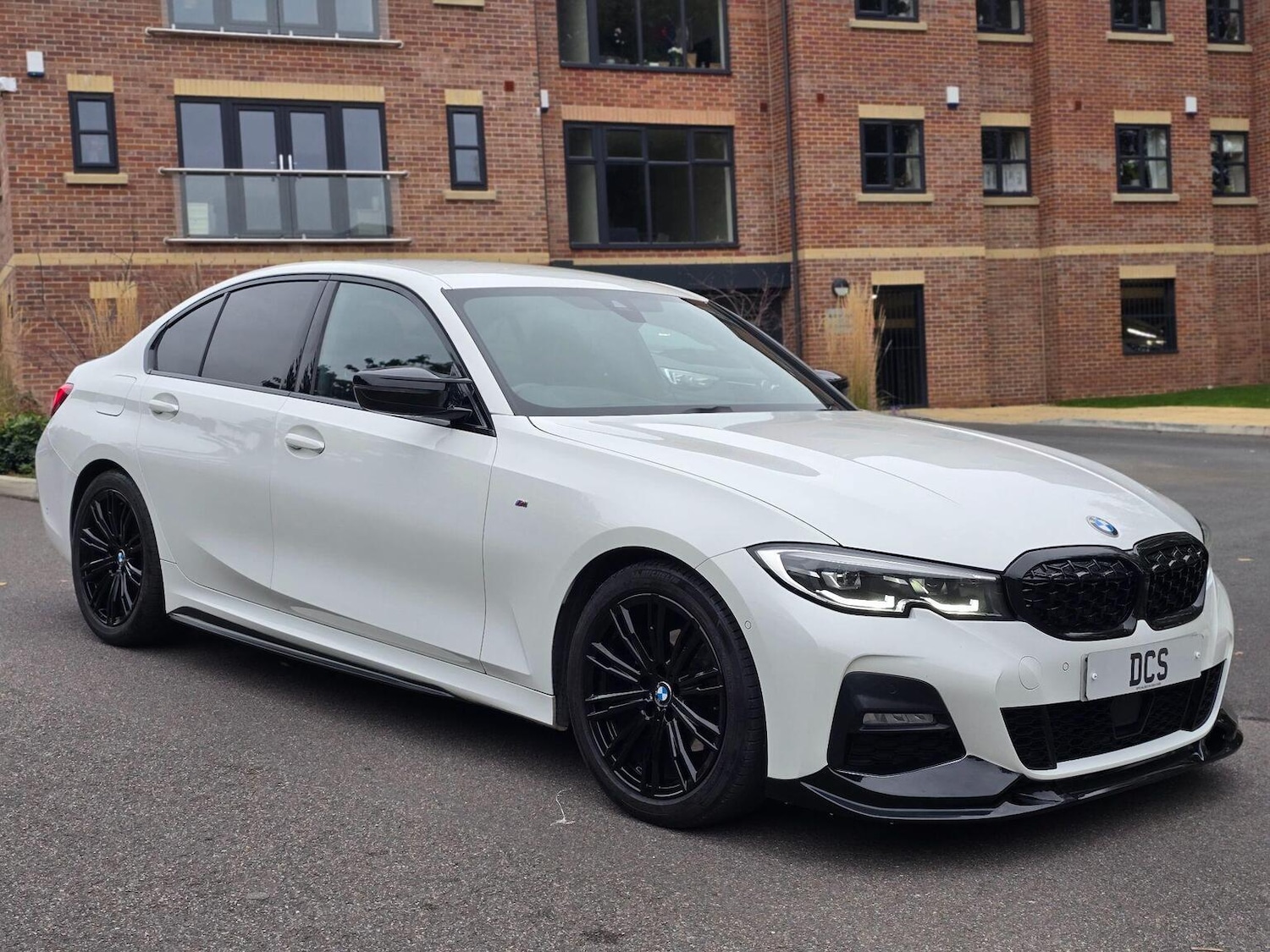 Used BMW 3 Series 2019 for sale - 76904687: Photo 1