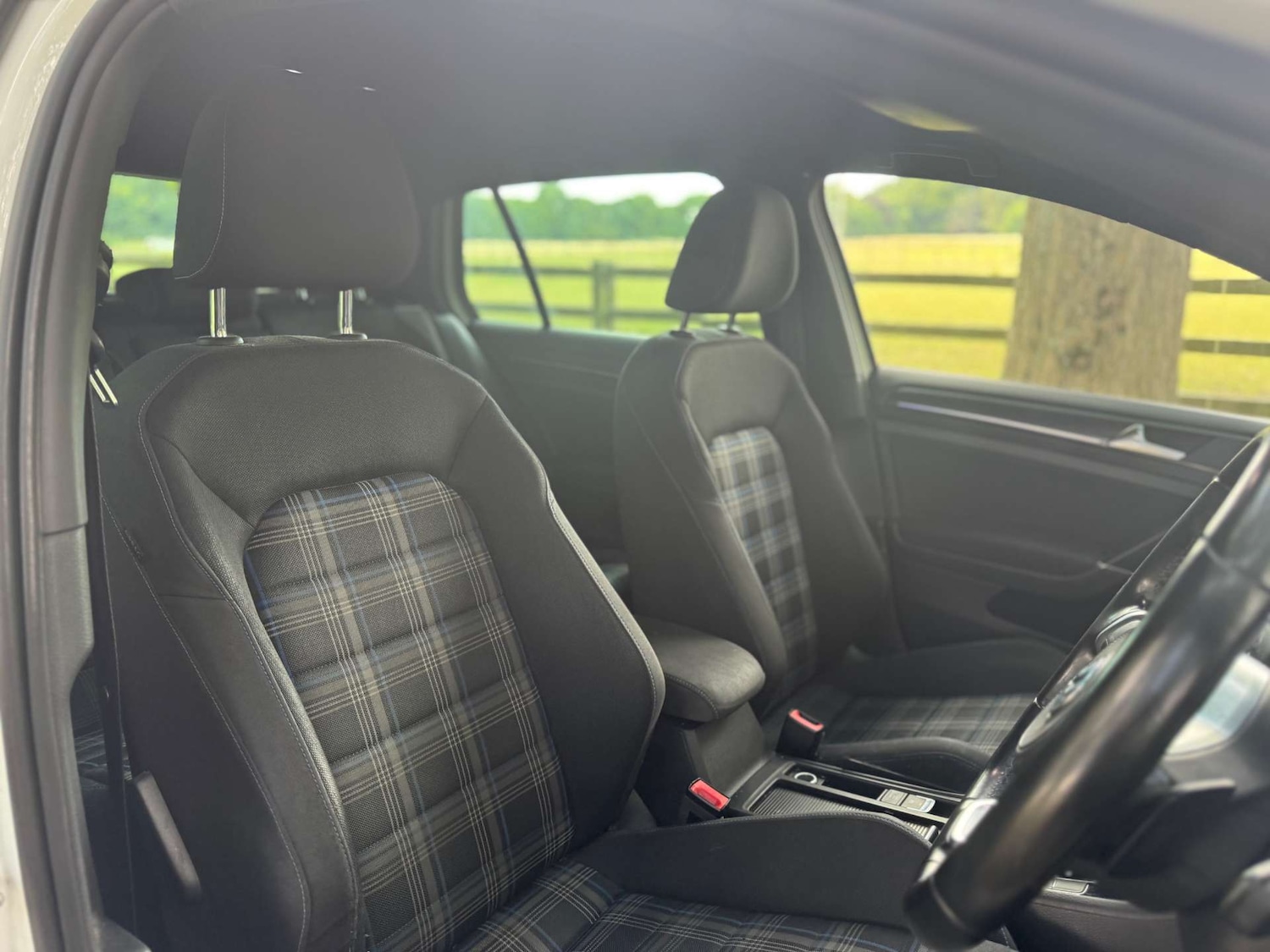 Used Volkswagen Golf 2018 for sale - 76437882: Photo 20