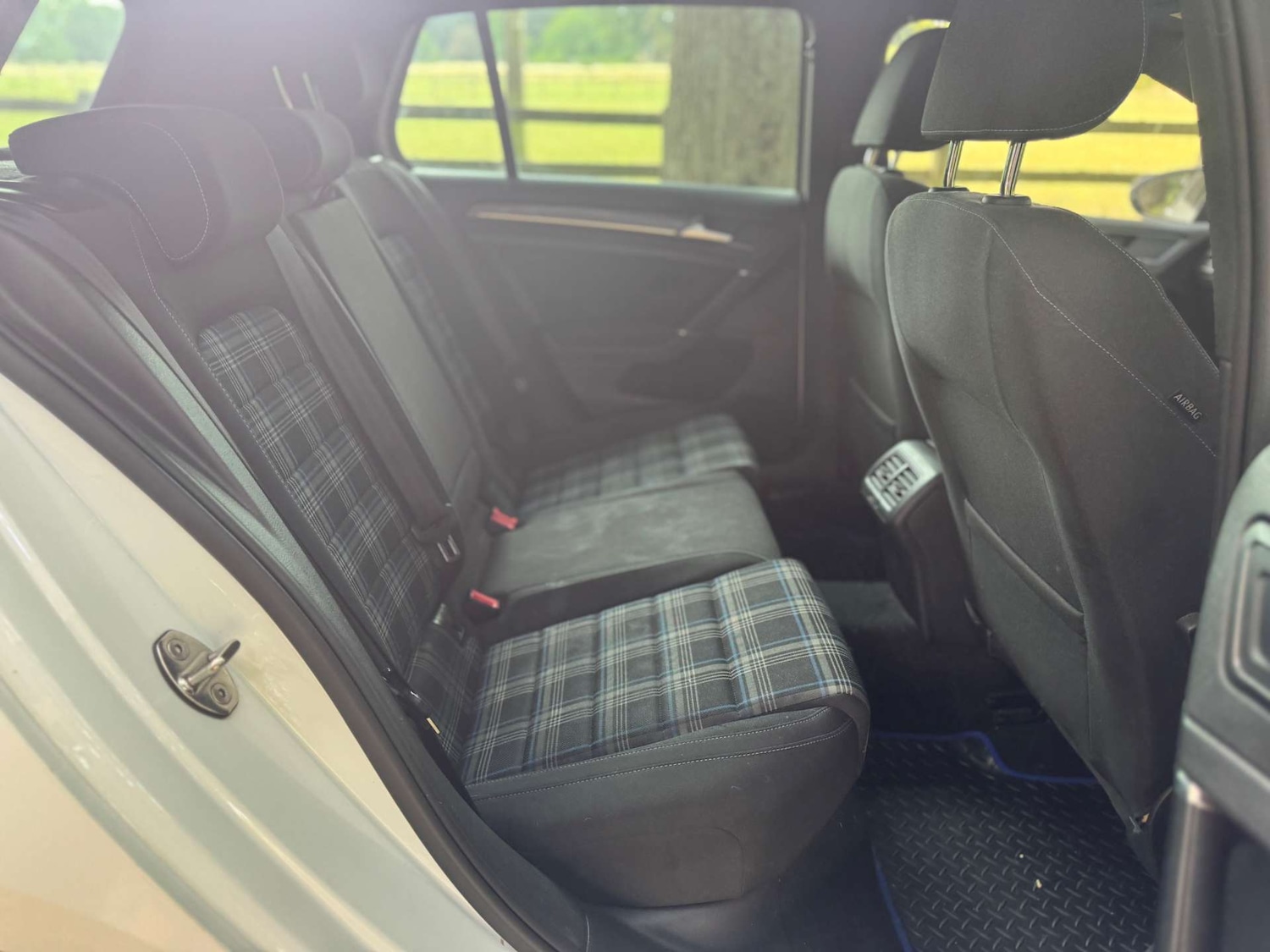 Used Volkswagen Golf 2018 for sale - 76437882: Photo 25