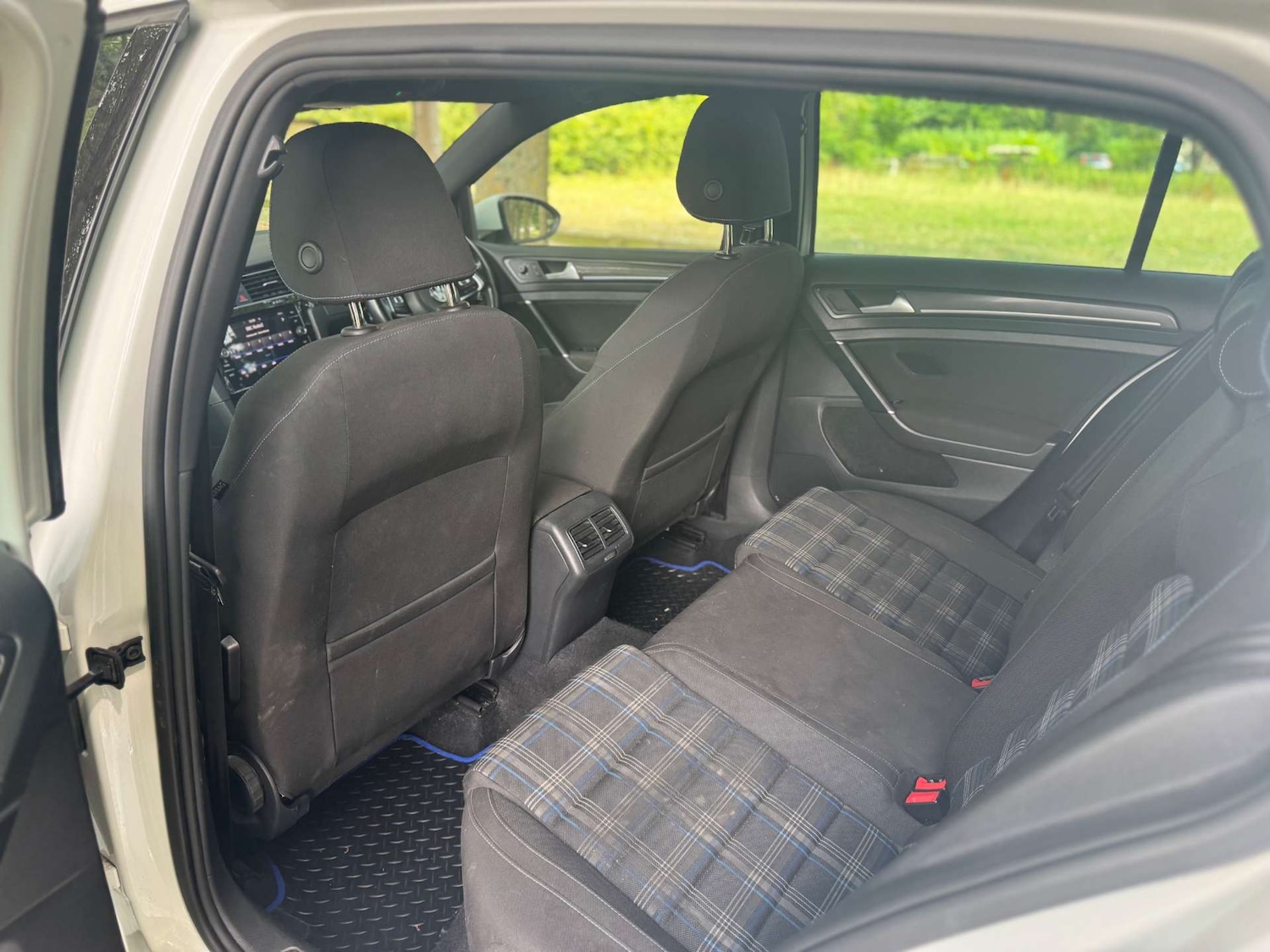 Used Volkswagen Golf 2018 for sale - 76437882: Photo 28